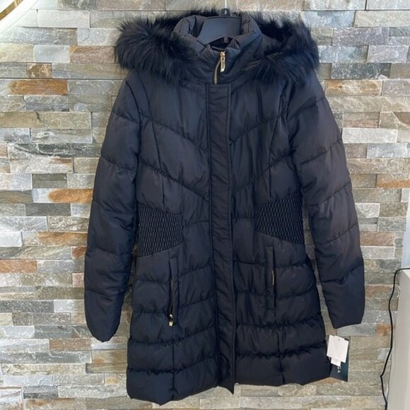 Via Spiga Women's Diamond Quilted Down Coat with Faux Fur Collar - Picture 6 of 12